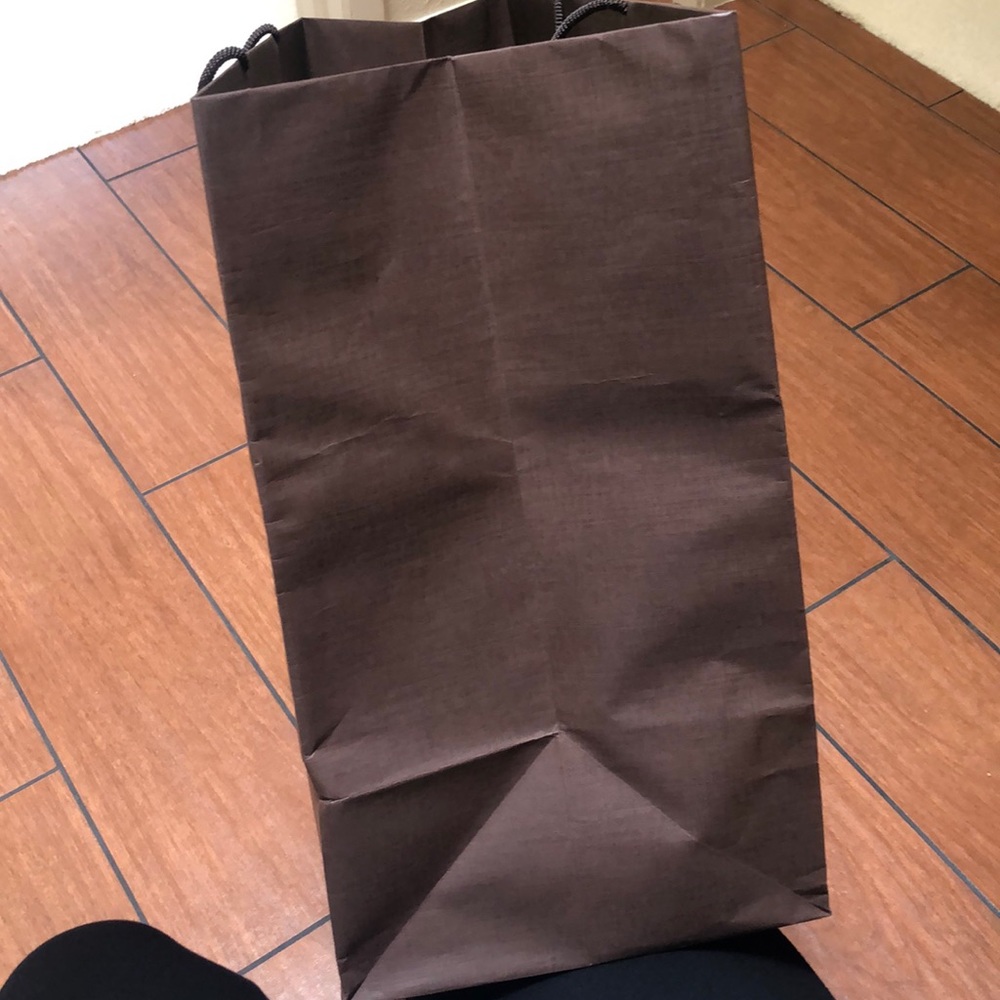 Louis Vuitton Shopping Bag - Picture 5 of 6